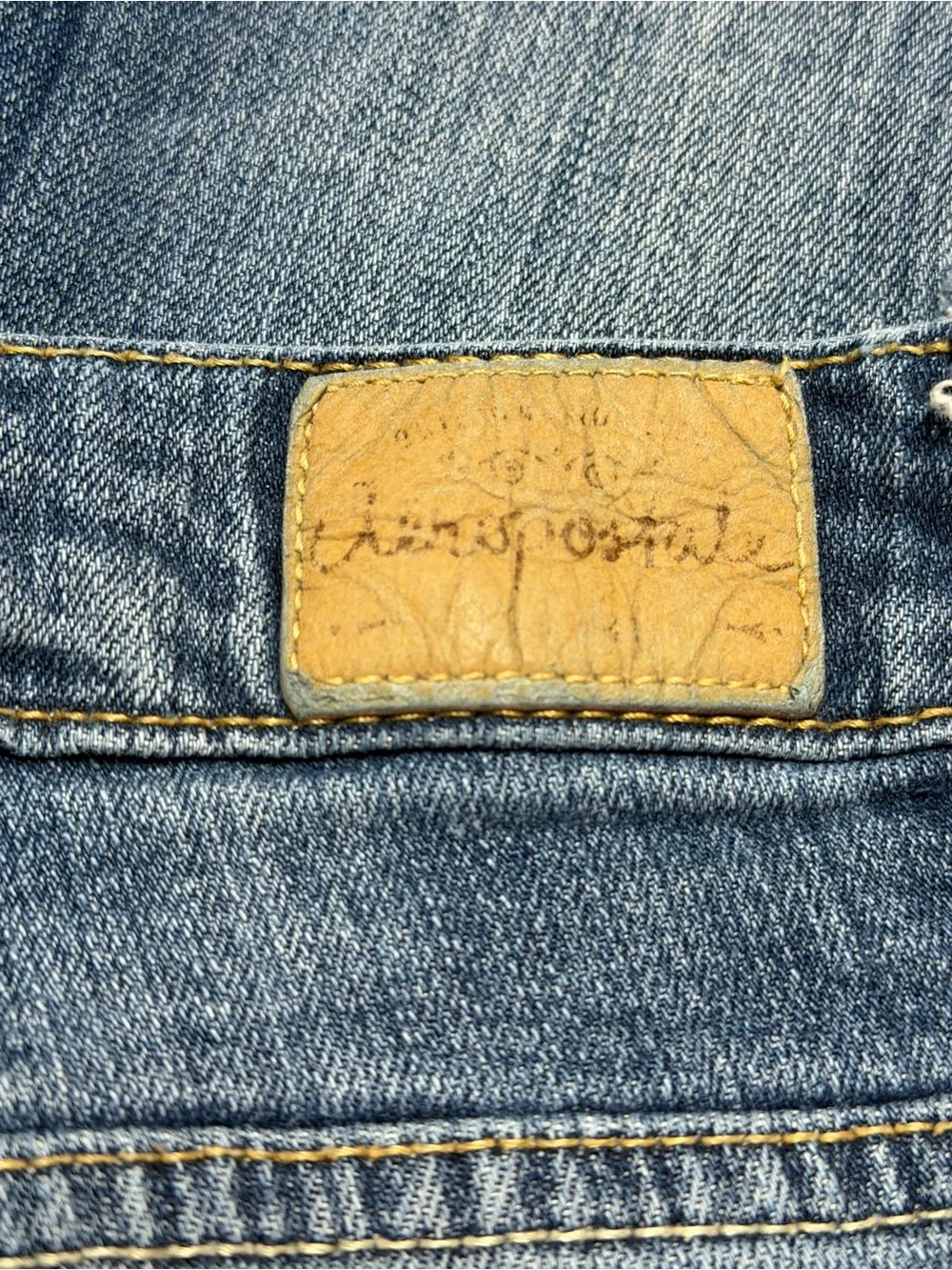 Aeropostale Bermuda Jean Shorts Womens 6 Low Rise Denim Cuffed Distressed Casual